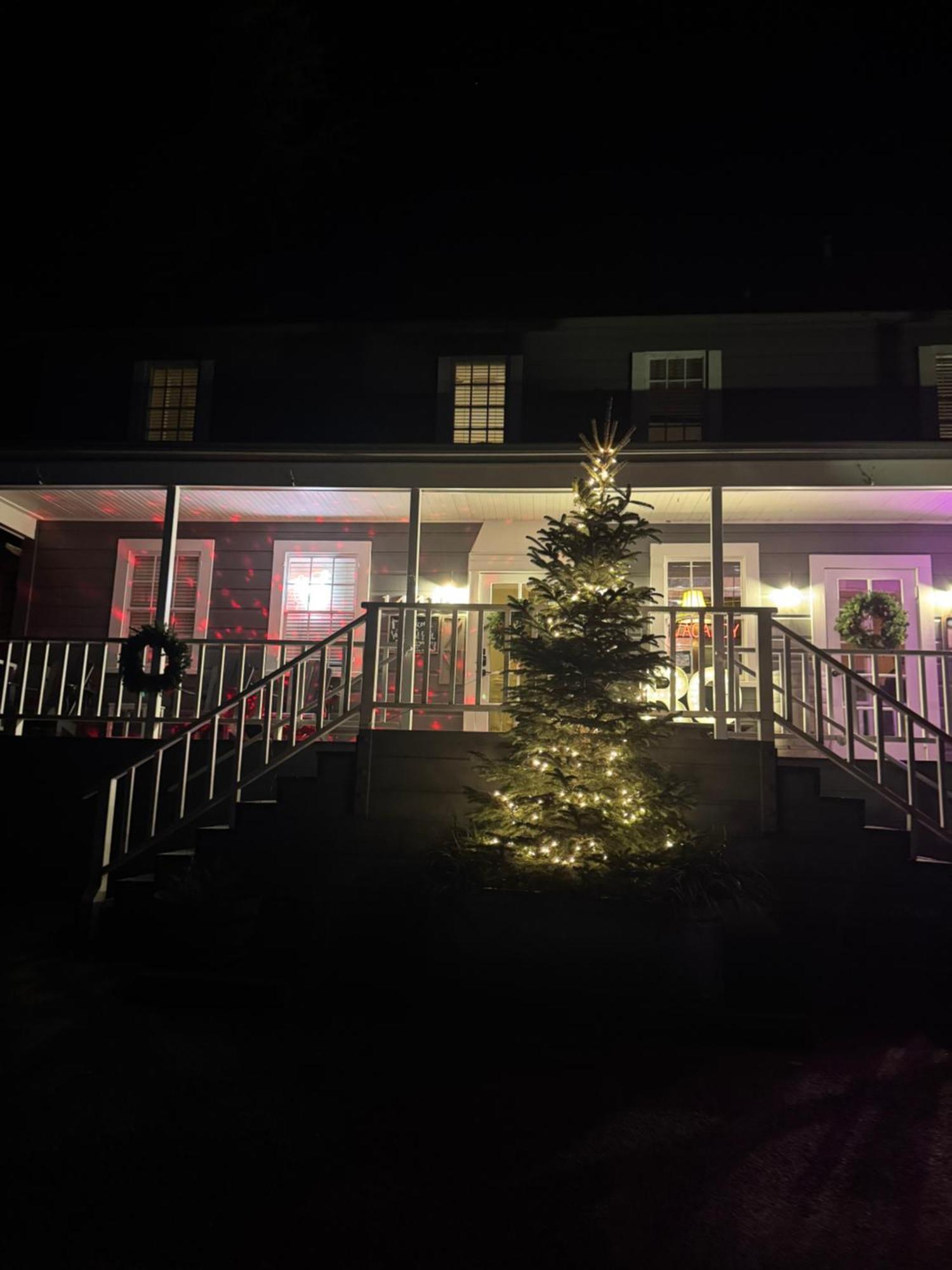 Valley Ford Hotel Exterior foto